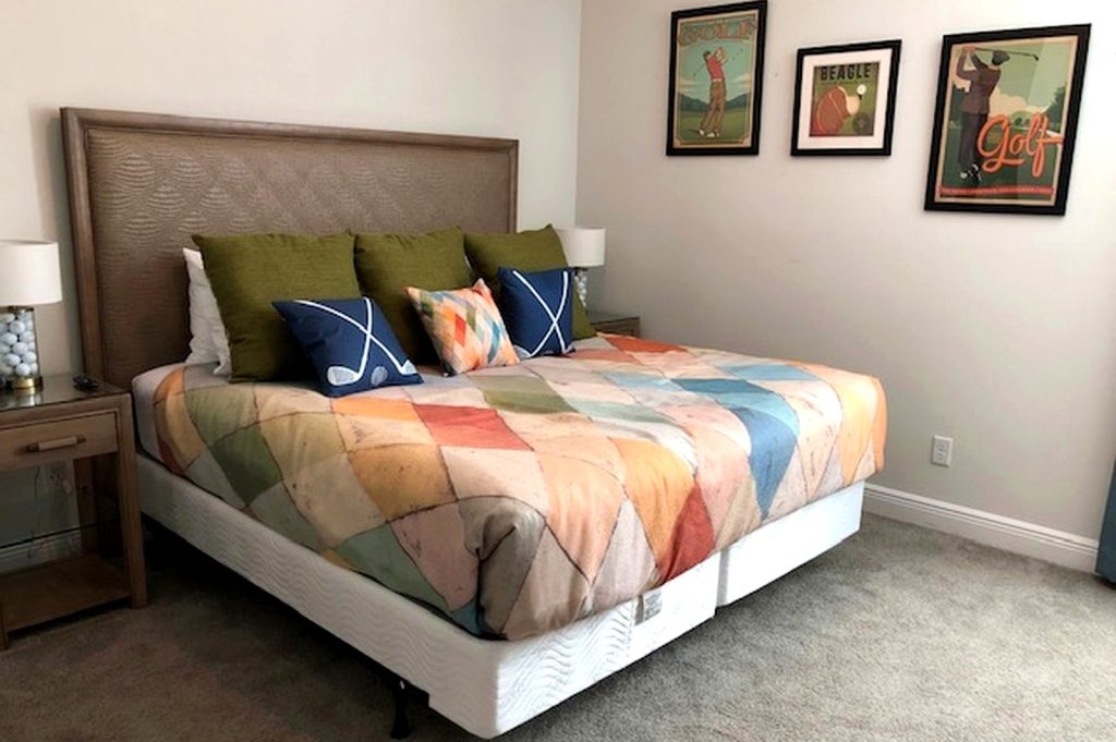 golfers-castle-reunion-resort-holeinonehouses-Luxury-King-Suite-Golf-Theme