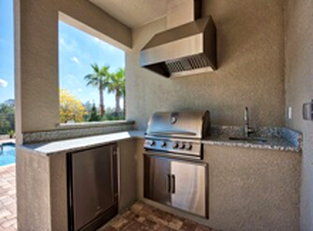 golfers-castle-reunion-resort-holeinonehouses-Summer-Kitchen-Bar-And-Grill-01